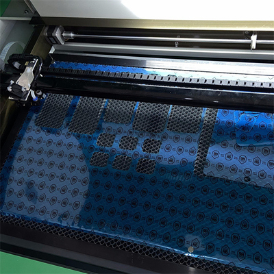 DAQIN 40x100cm CO2 Laser Tube Engraving And Cutting Machine High Accuracy