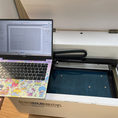 AC220V/50Hz Screen Protector Laser Cutting Machine with Circulating Water Cooling and Bellow 0.5MM Cutting Thickness