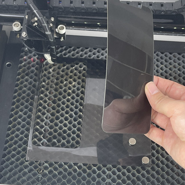 Daqin Screen Protector Laser Cutting Machine For Mobile Privacy